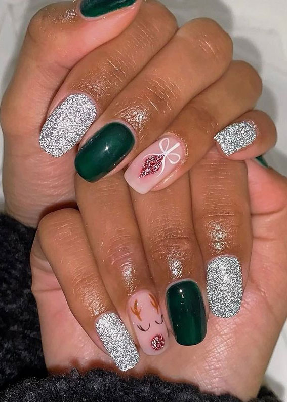 50+ Stylish Festive Nail Designs : Bling Christmas Nails