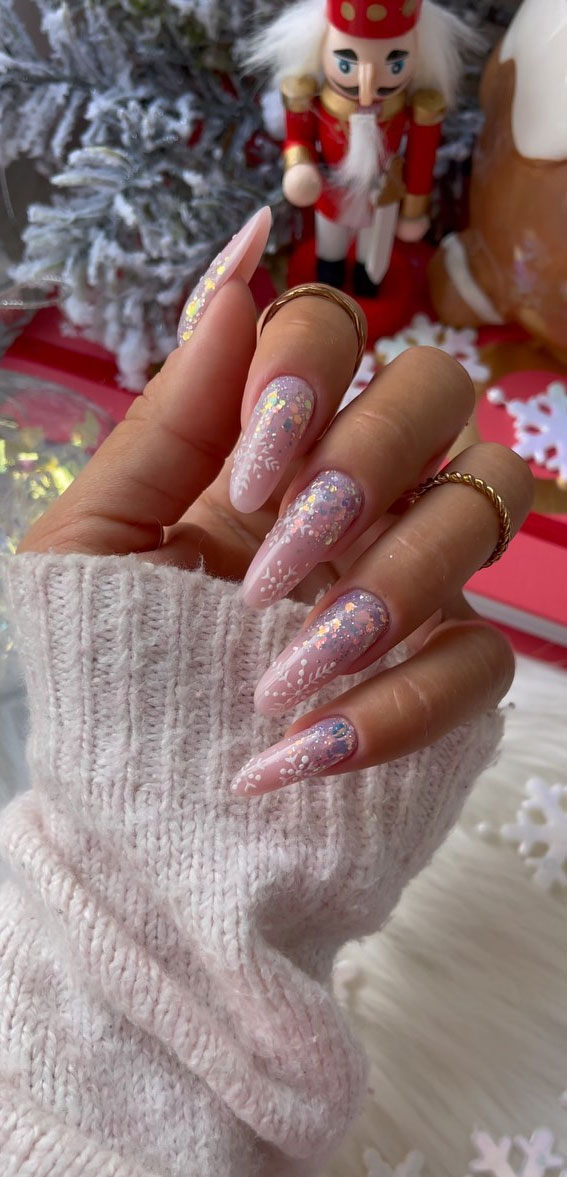 holiday nails, xmas nails, snowflake nails, christmas nails, christmas nail art, simple christmas nails, christmas nail ideas, christmas nail designs, christmas nails 2022