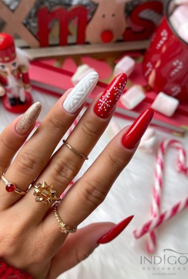 50 Best Holiday Nail Art Ideas & Designs : Glitter, Red And White ...