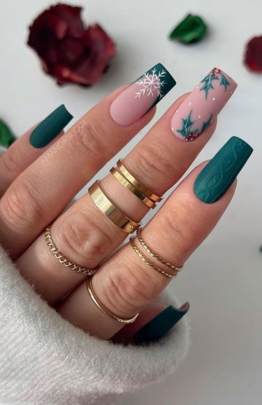 50 Best Holiday Nail Art Ideas And Designs Green Sweater Ivy And