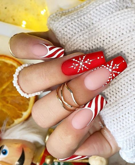 50 Christmas And Holiday Nails For A Festive Look Snowflake Red Coffin Nails