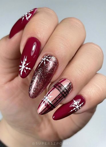 50 Christmas And Holiday Nails For A Festive Look Plaid Burgundy Nails