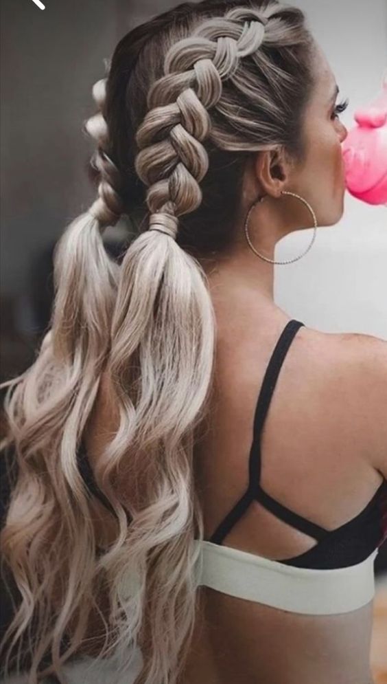https://www.fabmood.com/inspiration/wp-content/uploads/2023/01/braided-hairstyle-3.jpg