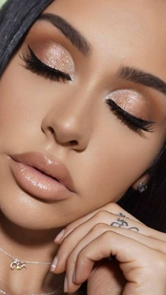 Best Prom Makeup Ideas Shimmery Nude Glam Eyes