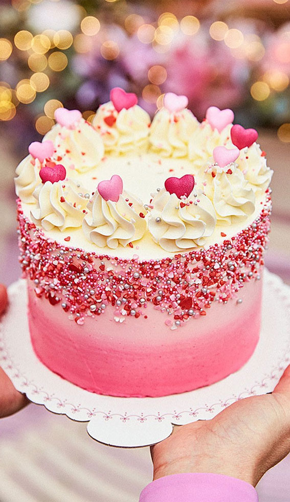 40+ Cute Valentine’s Cake Ideas : Heart to Heart cake