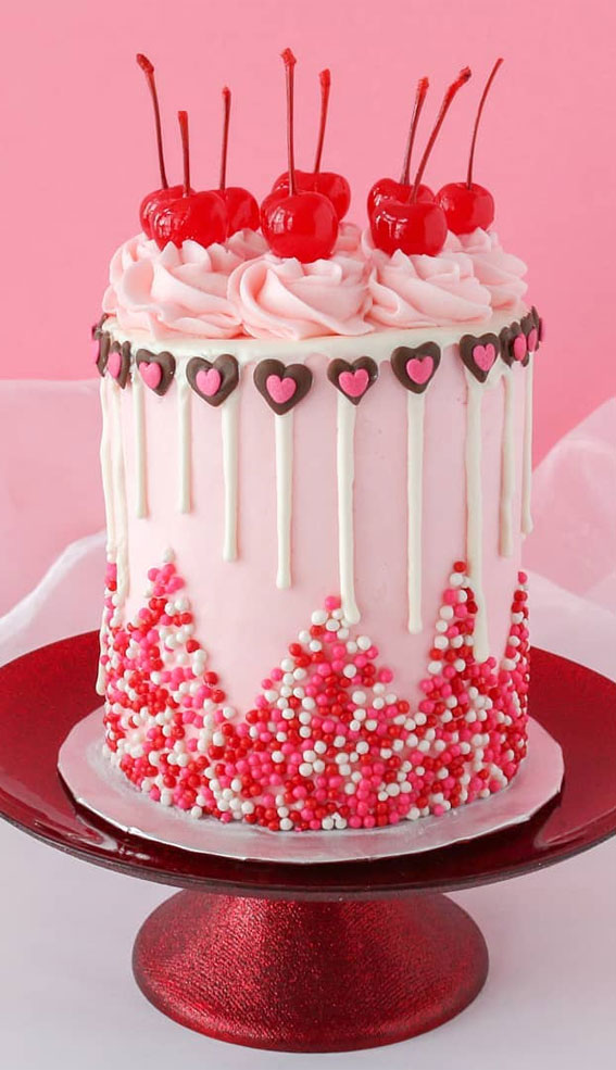 40+ Cute Valentine’s Cake Ideas : Tiny Chocolate Hearts