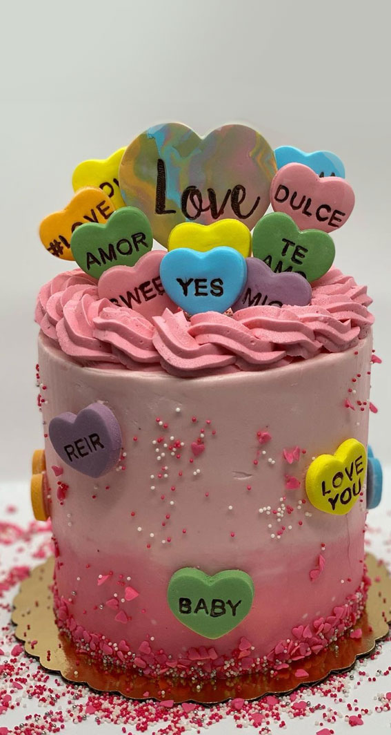 buttercream cake, cute valentine cakes, Valentine chocolate cake, Valentine desserts, valentine's cakes and cookies, valentine's day desserts, best valentine's day cakes, cute valentine's day cakes