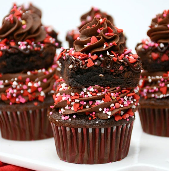 30+ Cute Valentine’s Day Cupcakes : Chocolate Cupcakes & Brownies