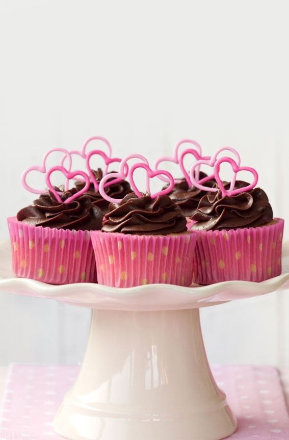 30+ Cute Valentine’s Day Cupcakes : Pink Sugar Heart