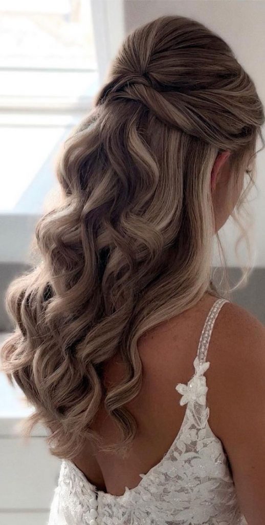 53 Best Wedding Hairstyles For 2023 Brides : Half Up Soft Curls