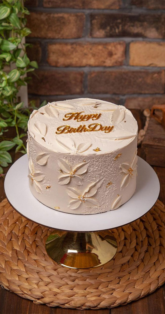 40+ Cute Simple Birthday Cake Ideas : Neutral Buttercream Flower Cake