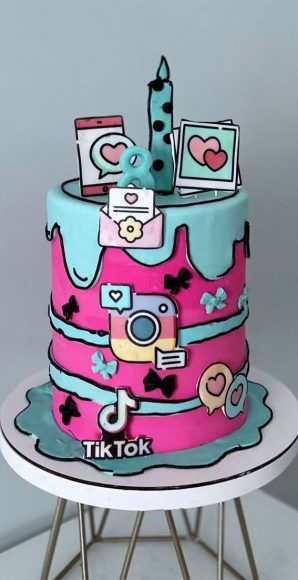 25+ Comic Cake Ideas That're Trending : Tik Tok Comic Cake