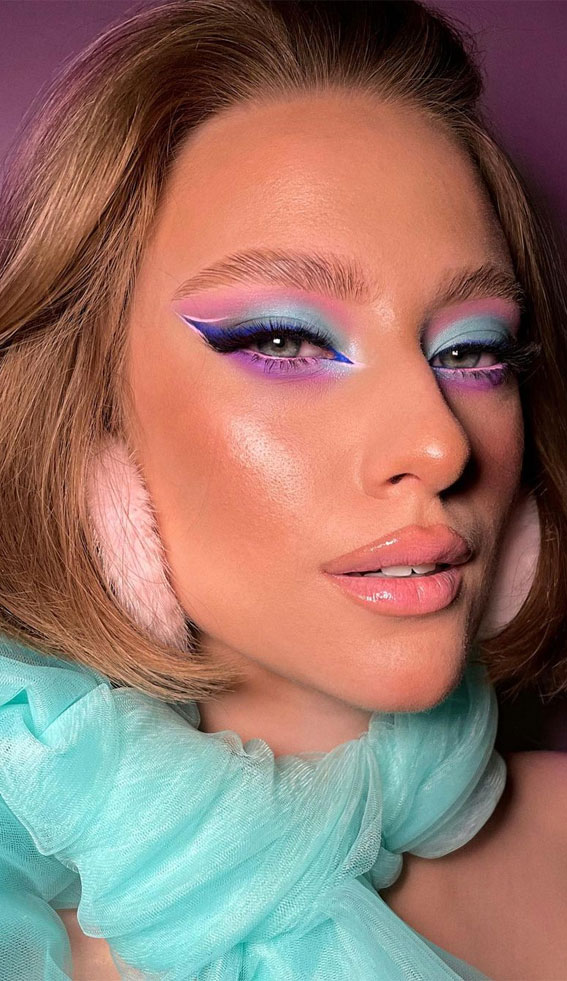 50+Makeup Looks To Make You Shine in 2023 : Ombre Blue + Purple +  Subtle Liner