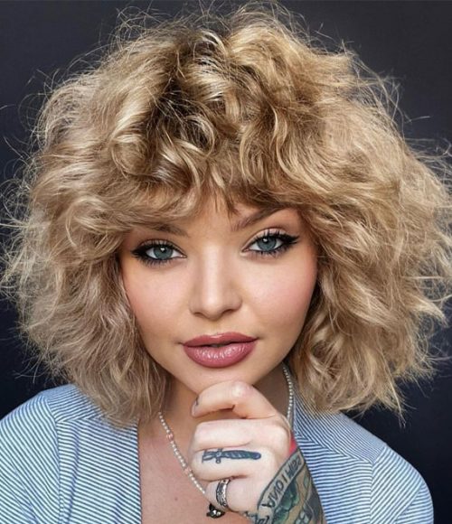 50 New Haircut Ideas For Women To Try In 2023 Soft Honey Blonde Curly Hair 1790