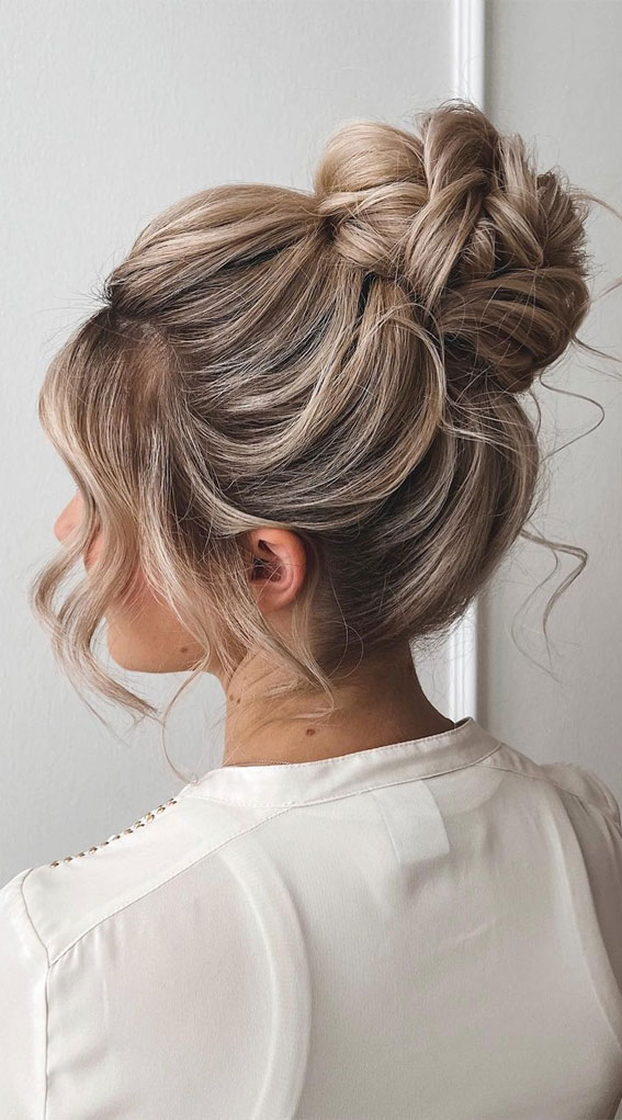 50+ Updo Hairstyles That’re So Stylish : High Bun + Face Framing