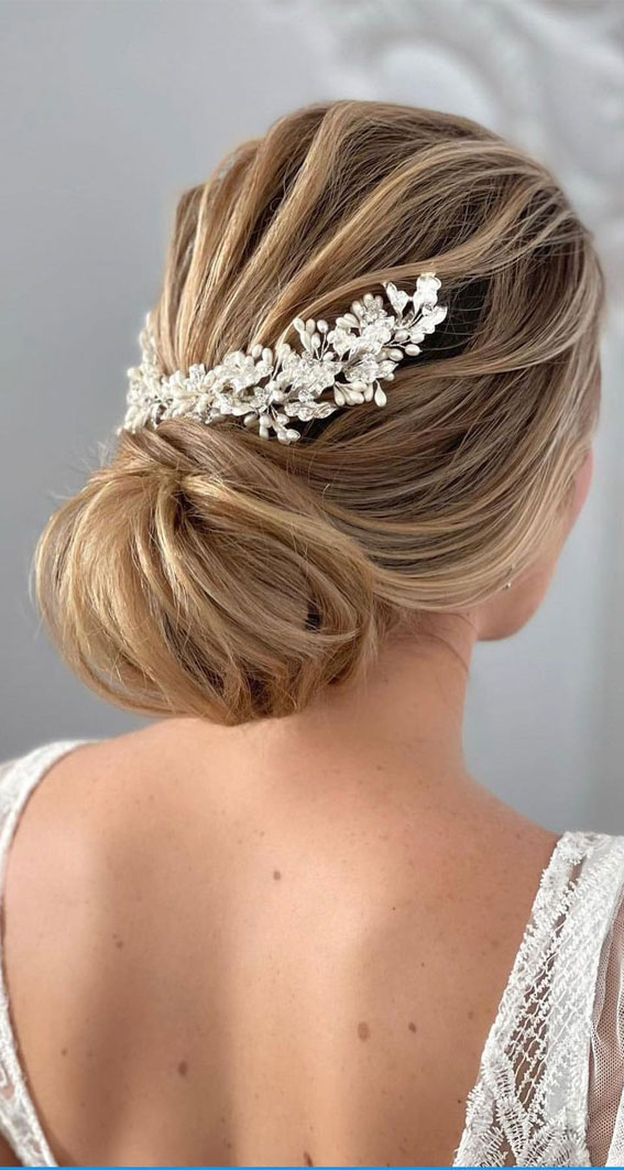 50+ Updo Hairstyles That’re So Stylish : Simplicity Style