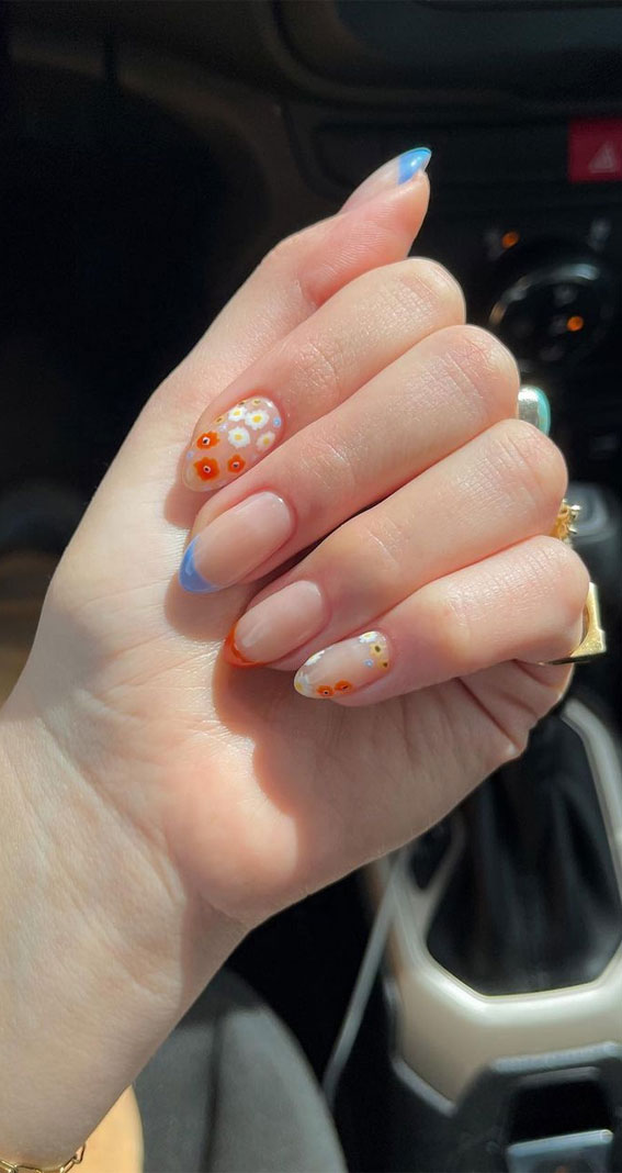 Your Nails Deserve These Floral Designs : Abstract Flowers