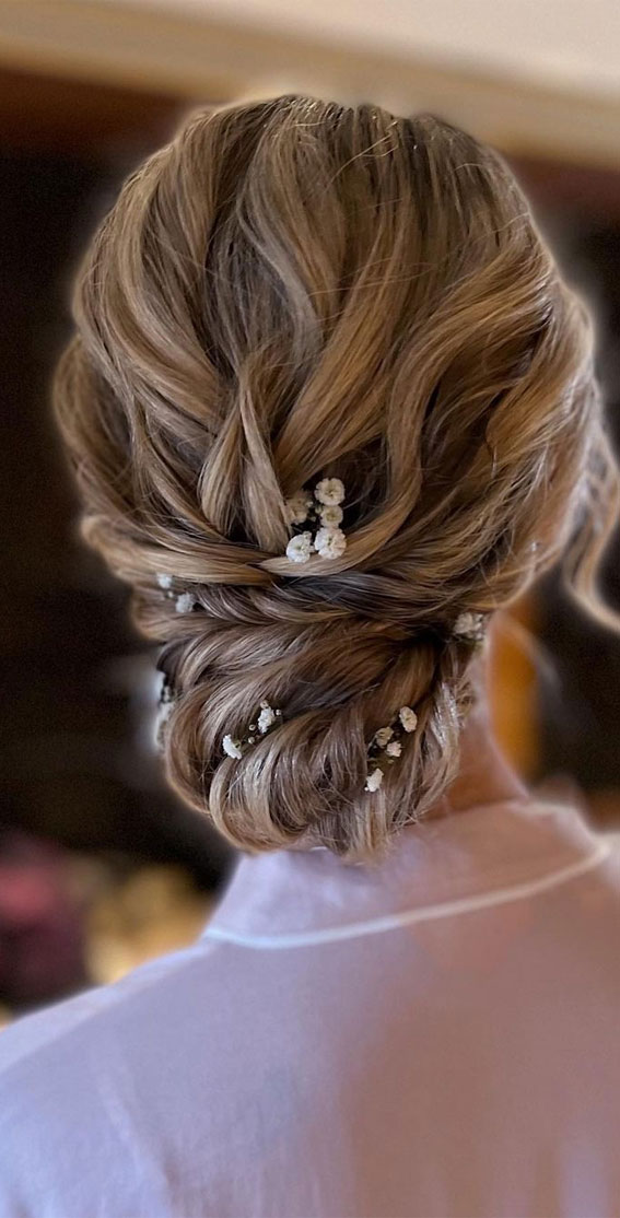Romantic Bun Hairstyles Tips!🎀 #reelsinstagram #reels #romantic #hairstyle  #hairtutorial #haircare | Instagram