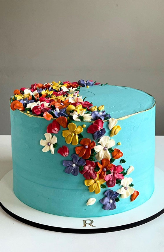 43 Cute Buttercream Flower Cake Ideas : Bright Blue Cake