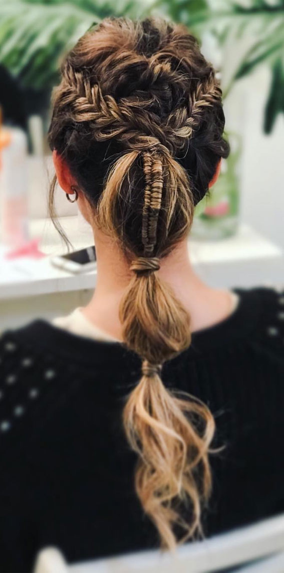 Cute Hairstyles That’re Perfect For Warm Weather : Mermaid + Infinity Bubble Braids