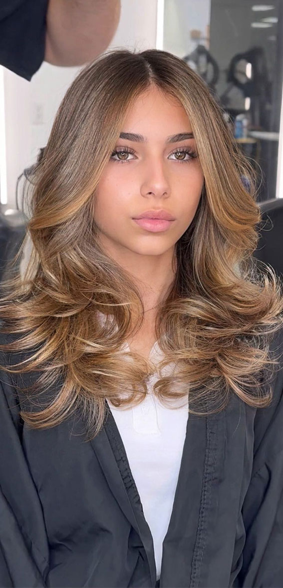 Cute Wearable Butterfly Hairstyles : Golden Bronde Layered Haircut