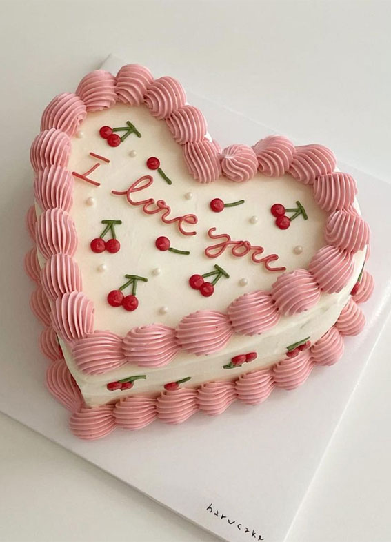 50+Cute Minimalist Buttercream Cakes : White Heart-Shape Cake Pink Buttercream