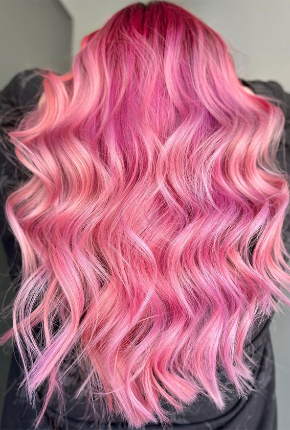 34 Pink Hair Colours That Gives Playful Vibe : Dreamy Light Pink