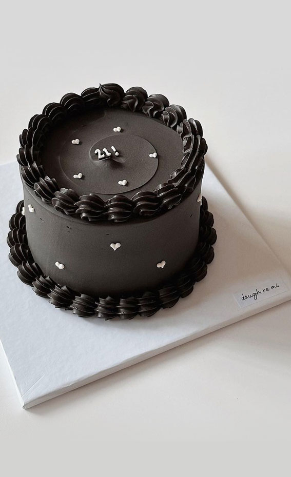 50+Cute Minimalist Buttercream Cakes : Black Buttercream Cake