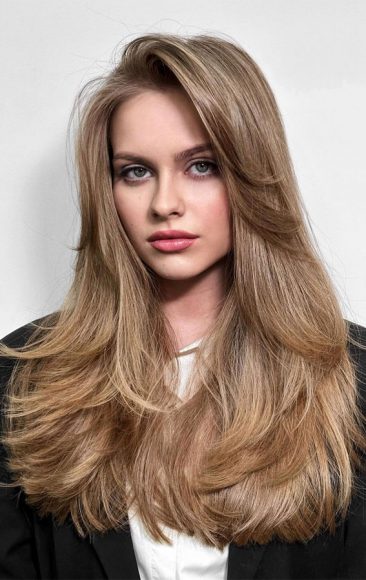 35 Cute Summer Hair Colours And Hairstyles Caramel Blonde 90s Cut 0364