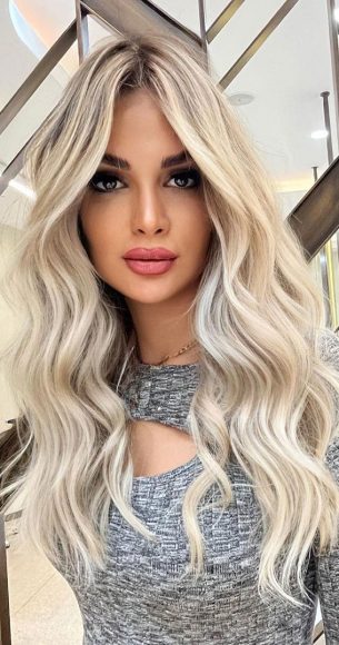 32 Trendy Blonde Hair Colour Ideas : Soft Wave Dirty Pale Blonde