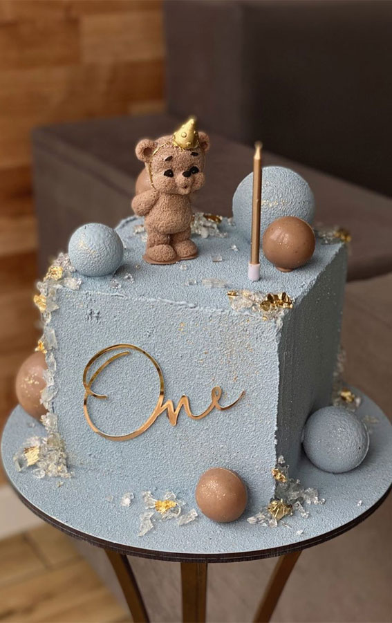 A Cake to Celebrate your Little One : Dusty Blue Cake