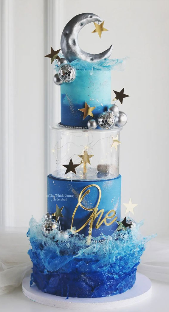 A Cake to Celebrate your Little One : Twinkle Twinkle Blue & Silver Cake
