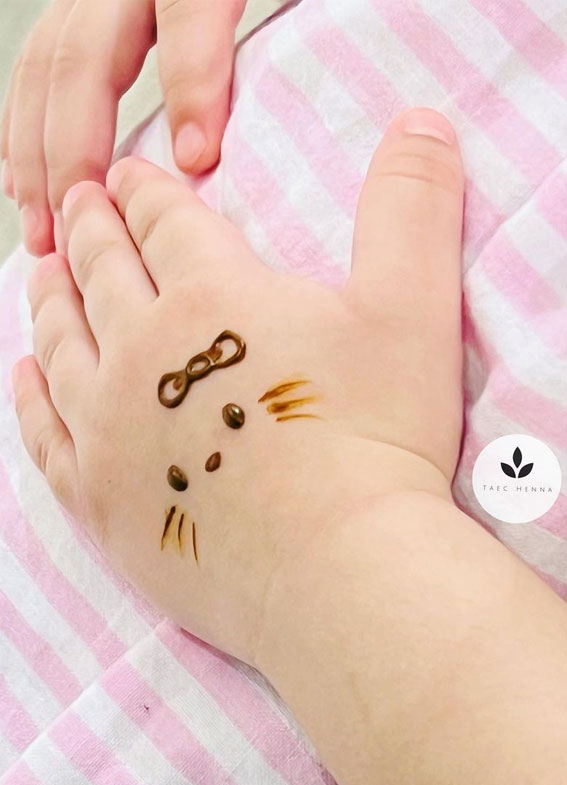 35 Beautiful Henna Design Ideas : Hello Kitty Henna