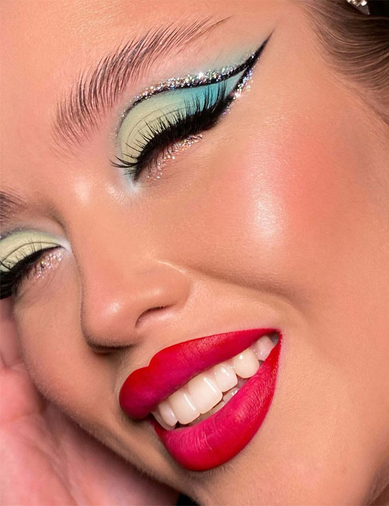 Bold and Bright Summer Makeup Vibrant & Daring : Mint & Black Liner + Glitter