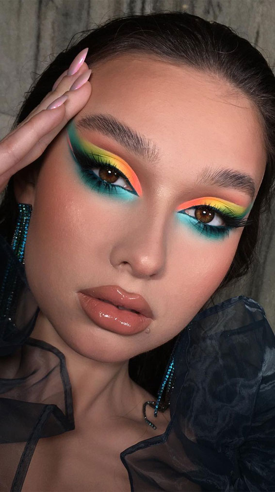 Bold and Bright Summer Makeup Vibrant & Daring : Teal & Bright Summer Look