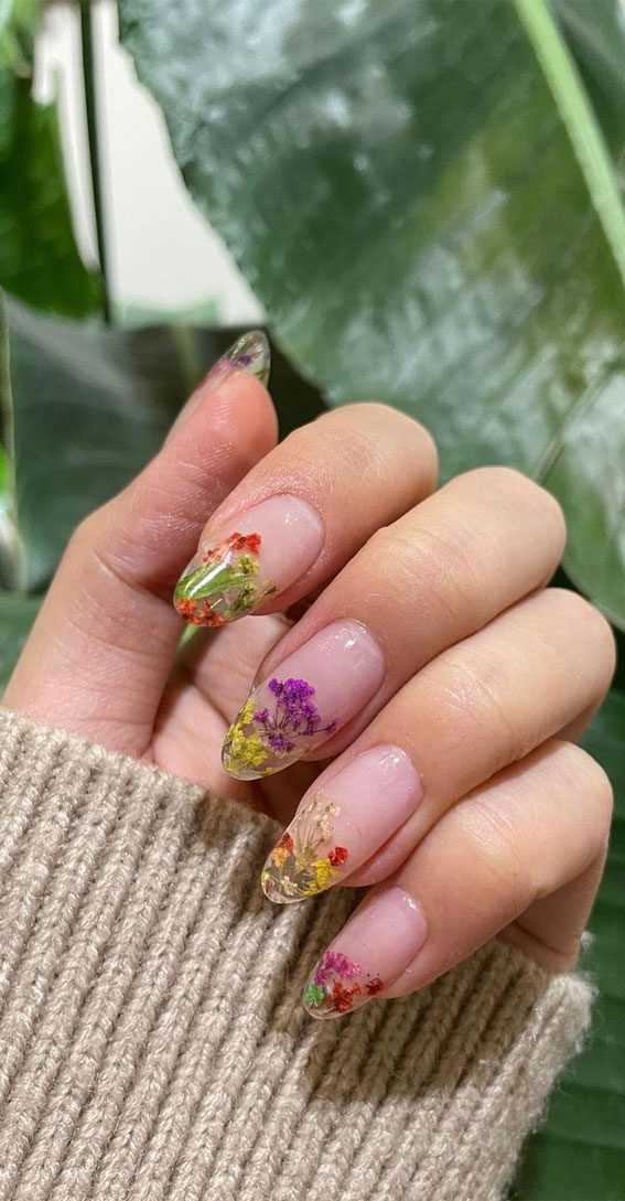 floral nails, summer nails, floral inspired nails, summer nail designs, flower nails, summer nails flowers, floral nail designs, bright summer nails, floral nail art
