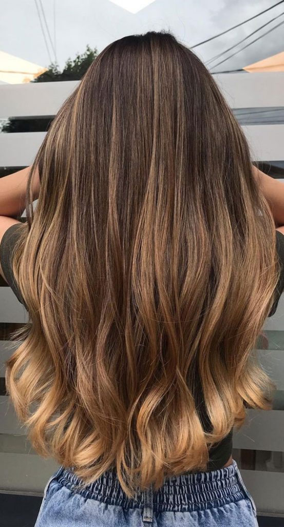 40 Subtle Hair Colour Ideas For A Sun Kissed Glow Sun Kissed Balayage Natural Look 