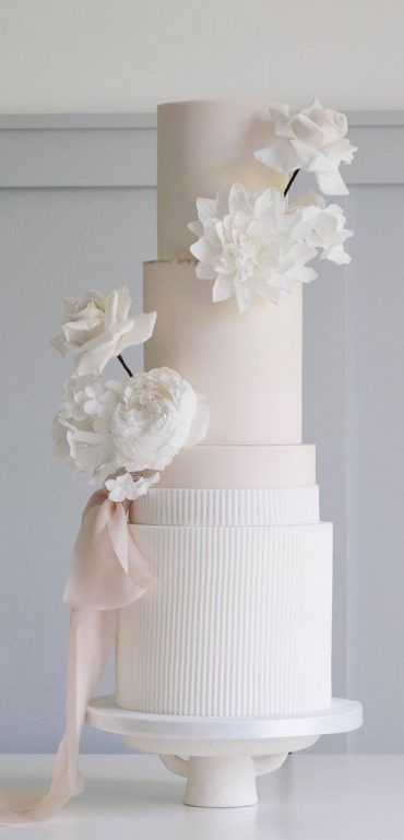 40 Eternal Elegance Wedding Cake Ideas Ribbed Roll Neutral Cake 9301