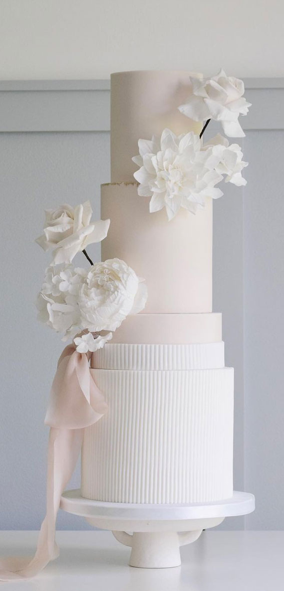 40 Eternal Elegance Wedding Cake Ideas : Ribbed Roll Neutral Cake