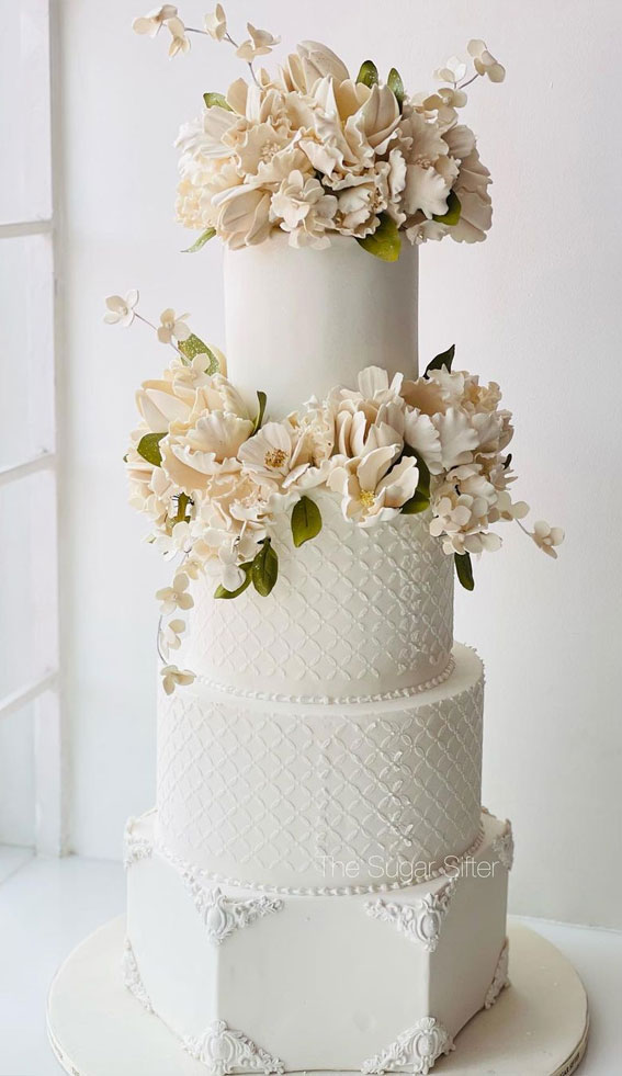 40 Eternal Elegance Wedding Cake Ideas : Octagon & Round Shaped Cake