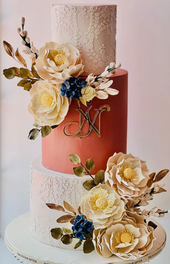 40 Eternal Elegance Wedding Cake Ideas : Warm rust and beige tones