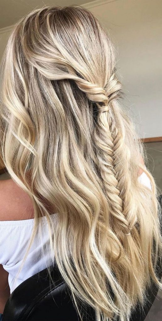 27 Effortlessly Beautiful Hairstyles For A Bohemian Wedding : Half Up 