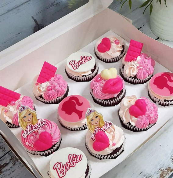 Barbie store cupcake design