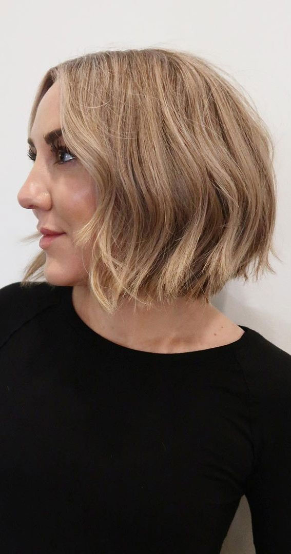 bob haircut, Layered Blonde Short Bob Haircut, bob haircut ideas, blonde bob, Low Maintenance Short Bob