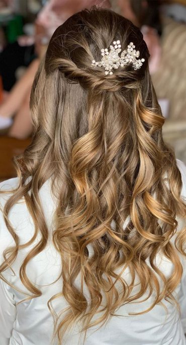 Half-Up, Half-Down Wedding Hairstyles that're Chic and Versatile ...