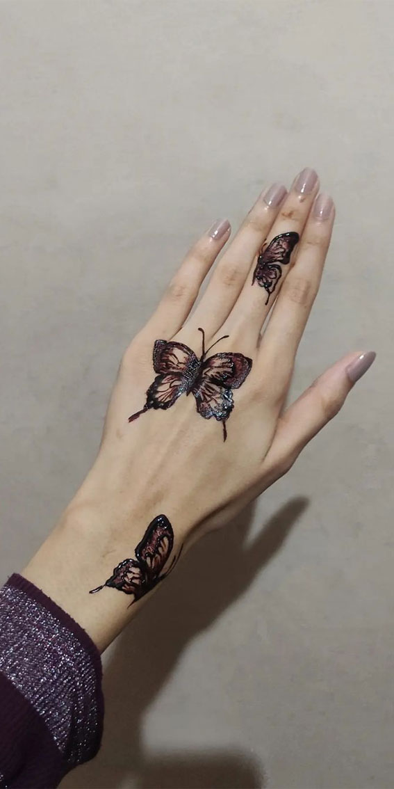 Intricate Henna Designs For Special Occasions : Simplicity Butterfly Design