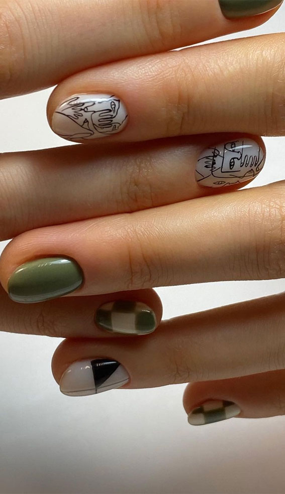 50 Pick and Mix Nail Designs for an Unboring Look : Minimalist Green & Black Nails