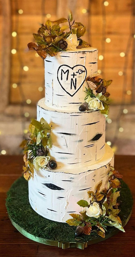 Woodland-inspired Wedding Cake Ideas : Whimsical Woodland Cake