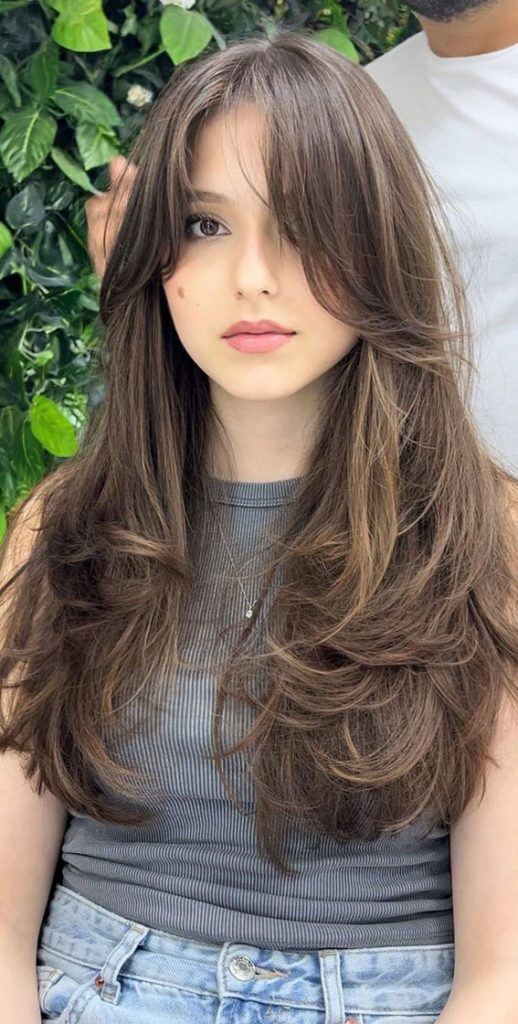 42 Breathtaking Balayage Hair Ideas : A Touch of Beige Butterfly Haircut