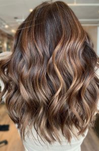 42 Breathtaking Balayage Hair Ideas : Caramel With Sun-Kissed Effect